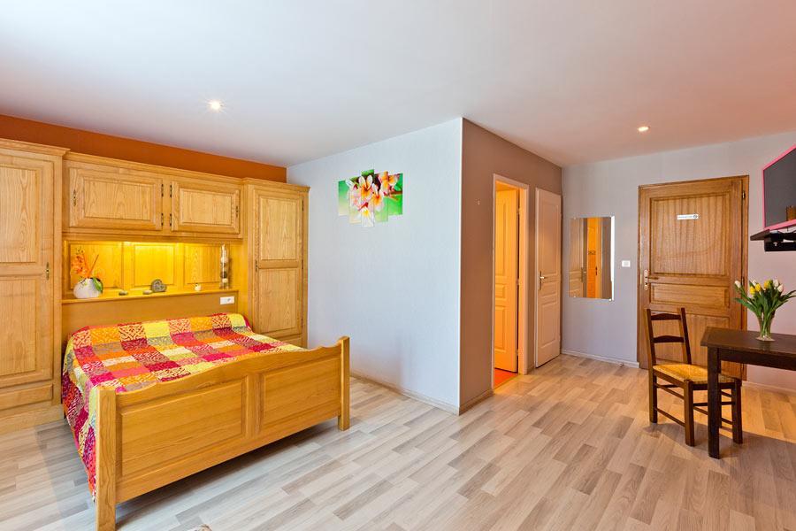 Le P'Tit Bonheur Bed & Breakfast Chilly-sur-Salins Bagian luar foto